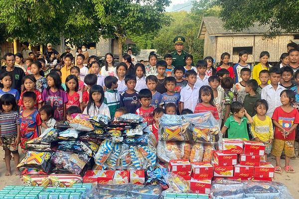 Phụ huynh sử dụng phần mềm kiểm soát để bảo vệ trẻ em khỏi nội dung cờ bạc trên 68win1